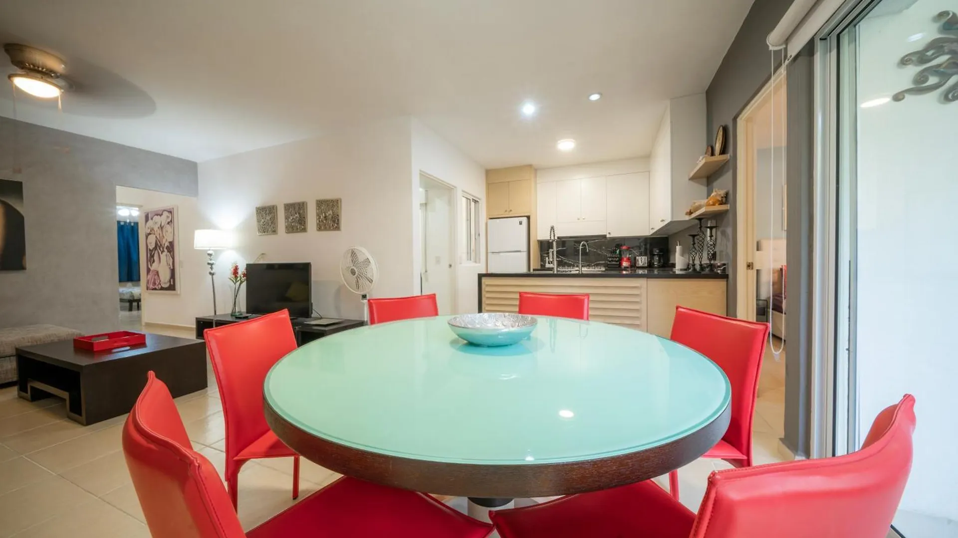 Peregrina - 3 Bedroom Condo In Center Of Playa Del Carmen Apartmán