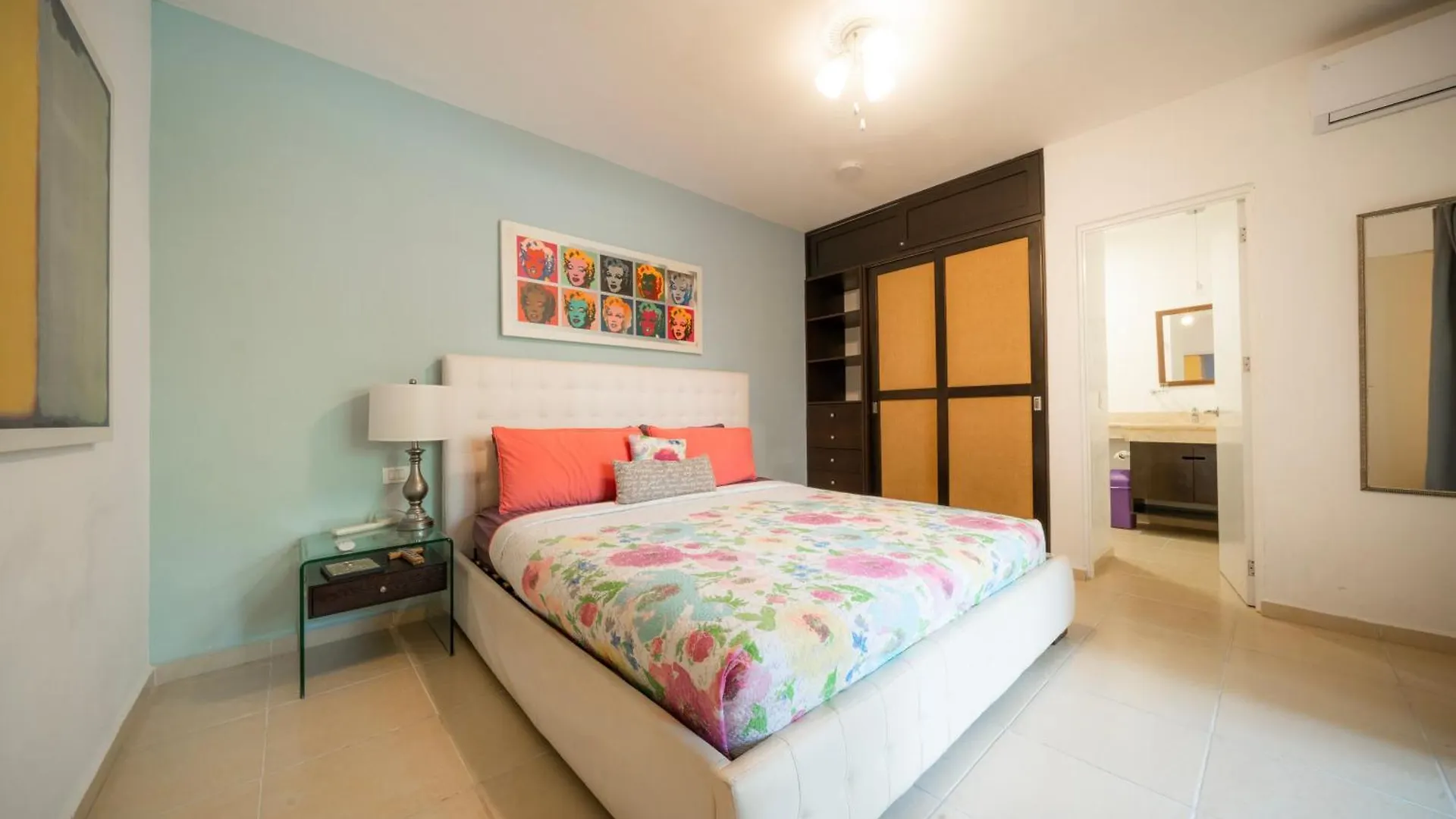 Peregrina - 3 Bedroom Condo In Center Of Playa Del Carmen Mexiko